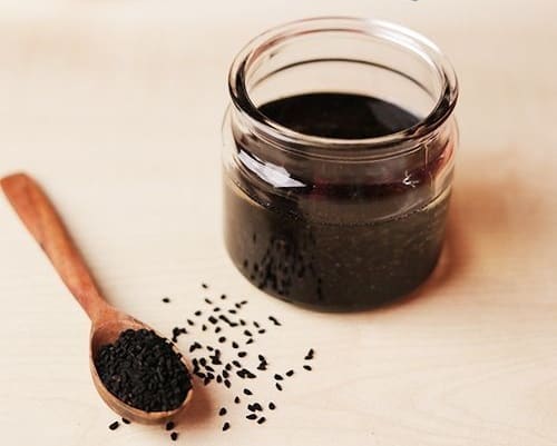 جلوگیری از ریزش مو با روغن سیاه دانه